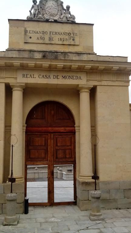 Hotel Casa De La Moneda à Ségovie Extérieur photo